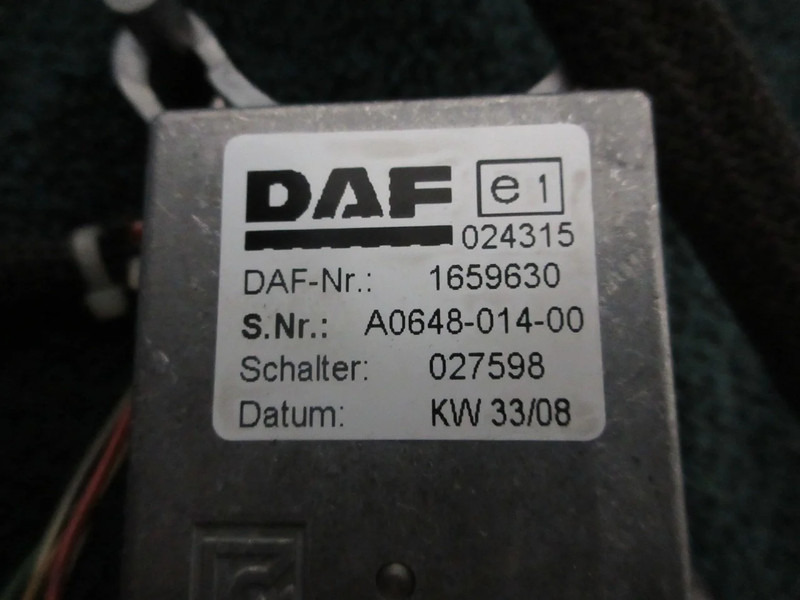 DAF 1659630 KOLOM SCHAKELAAR DAF CF 75 EURO 5 - النظام الكهربائي - شاحنة: صورة 3 DAF 1659630 KOLOM SCHAKELAAR DAF CF 75 EURO 5 - النظام الكهربائي - شاحنة: صورة 3