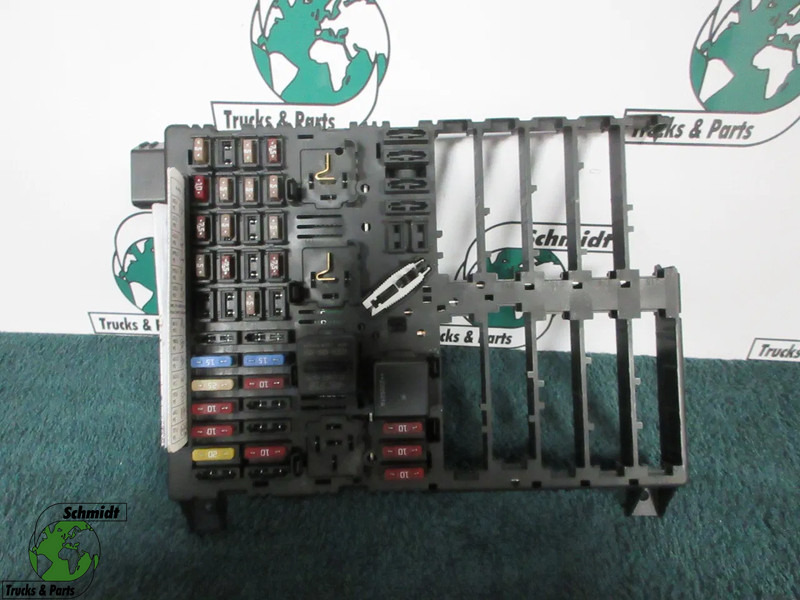 MAN 81.25444-6122 ZEKERINGSKAST MAN TGM 18.250 MODEL 2024 - النظام الكهربائي - شاحنة: صورة 1 MAN 81.25444-6122 ZEKERINGSKAST MAN TGM 18.250 MODEL 2024 - النظام الكهربائي - شاحنة: صورة 1