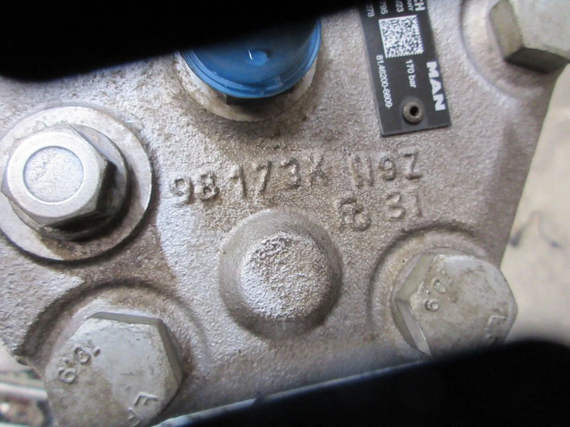 دودة دركسون - شاحنة MAN 81.90685-0407 // 81.46200-6609 MAN 18.520 TGX TGS MODEL 2024: صورة 12 دودة دركسون - شاحنة MAN 81.90685-0407 // 81.46200-6609 MAN 18.520 TGX TGS MODEL 2024: صورة 12