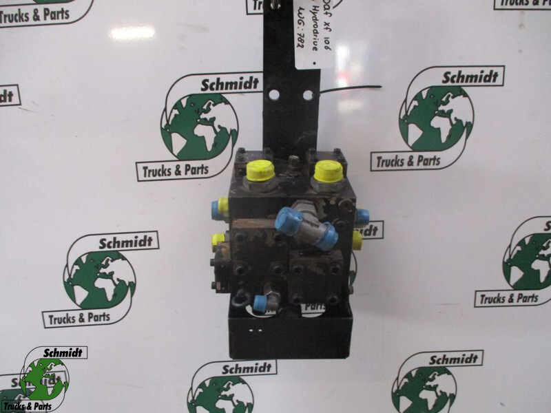Rexroth LFA 16D-71/FX10 REXROTH HYDRODRIVE POMP DAF XF 106 EURO 6 4X4 - نظام الهيدروليك - شاحنة: صورة 1 Rexroth LFA 16D-71/FX10 REXROTH HYDRODRIVE POMP DAF XF 106 EURO 6 4X4 - نظام الهيدروليك - شاحنة: صورة 1