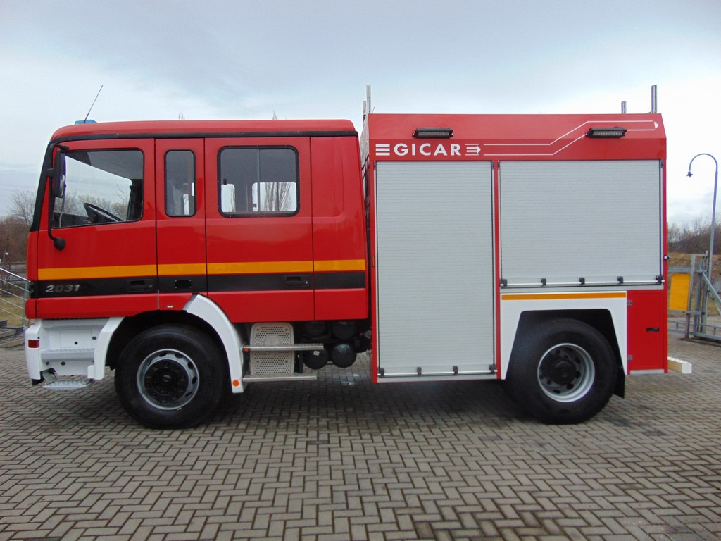 MERCEDES-BENZ Actros 2031 V8 GICAR - سيارة إطفاء: صورة 5 MERCEDES-BENZ Actros 2031 V8 GICAR - سيارة إطفاء: صورة 5