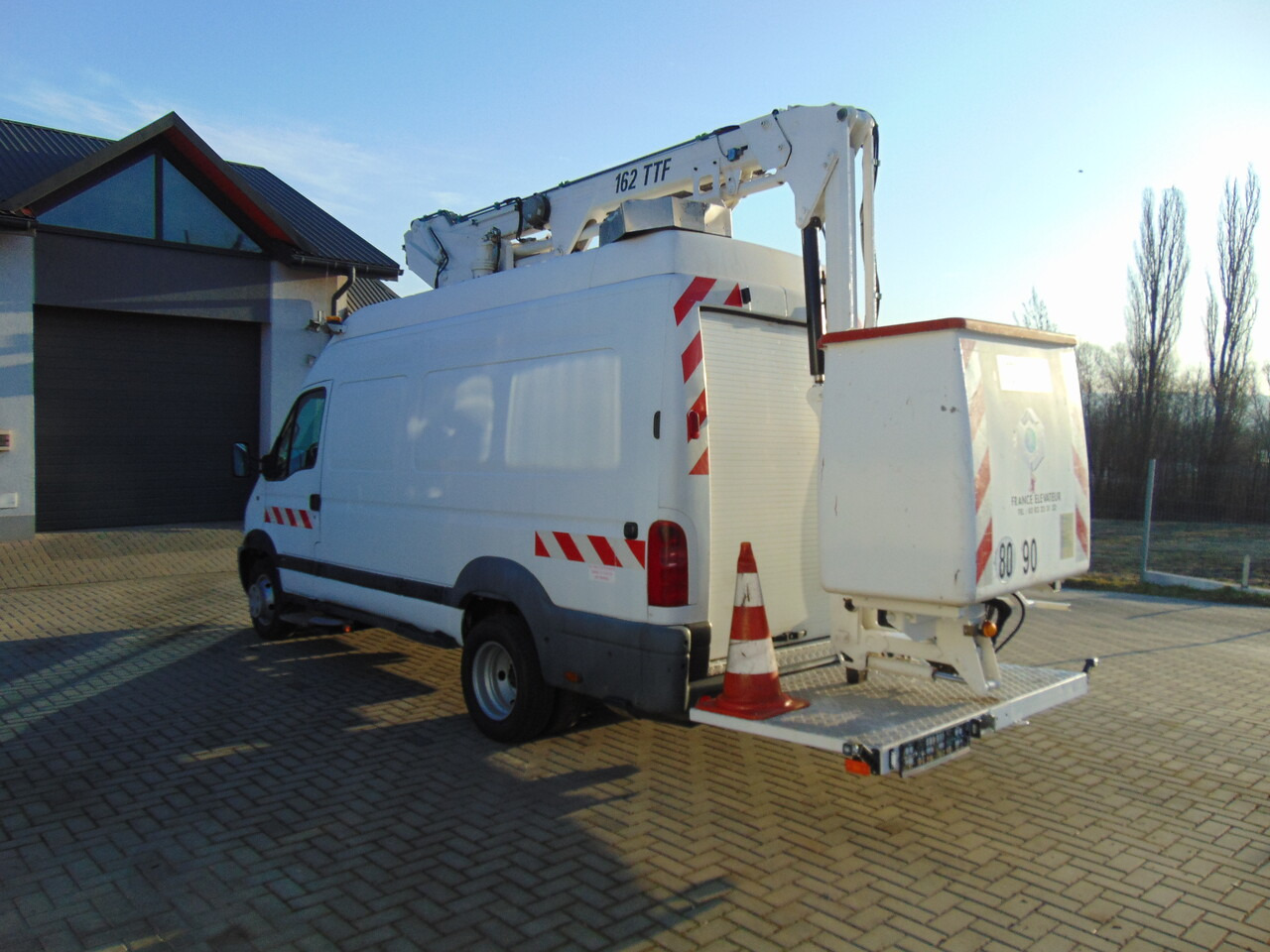 RENAULT Mascott 2,8dCi 110 L2H3 France Elevateur 152TTF 162TTF - معدات الوصول: صورة 3 RENAULT Mascott 2,8dCi 110 L2H3 France Elevateur 152TTF 162TTF - معدات الوصول: صورة 3