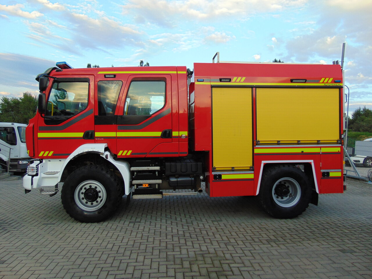 RENAULT Midlum 240DXi 4x4 GIMAEX - سيارة إطفاء: صورة 5 RENAULT Midlum 240DXi 4x4 GIMAEX - سيارة إطفاء: صورة 5