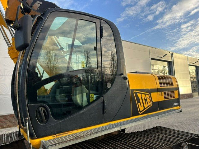 JCB JS220LC - حفار زحاف: صورة 2 JCB JS220LC - حفار زحاف: صورة 2