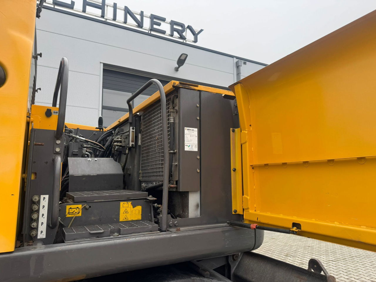 حفارة دولاب Volvo EW140B: صورة 9