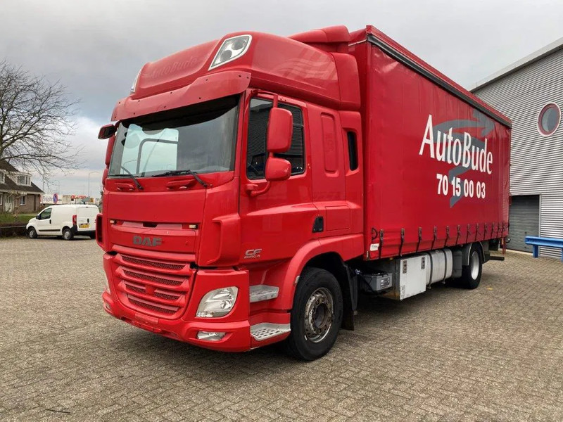 DAF CF400 / CURTAIN SAILS / BIG PLATFORM 2500 KG / DEB / NAVI / FULL-AIR / LWDS / ACC / AUTOMATIC / EURO-6 / 2015 - شاحنة مقفلة: صورة 1 DAF CF400 / CURTAIN SAILS / BIG PLATFORM 2500 KG / DEB / NAVI / FULL-AIR / LWDS / ACC / AUTOMATIC / EURO-6 / 2015 - شاحنة مقفلة: صورة 1