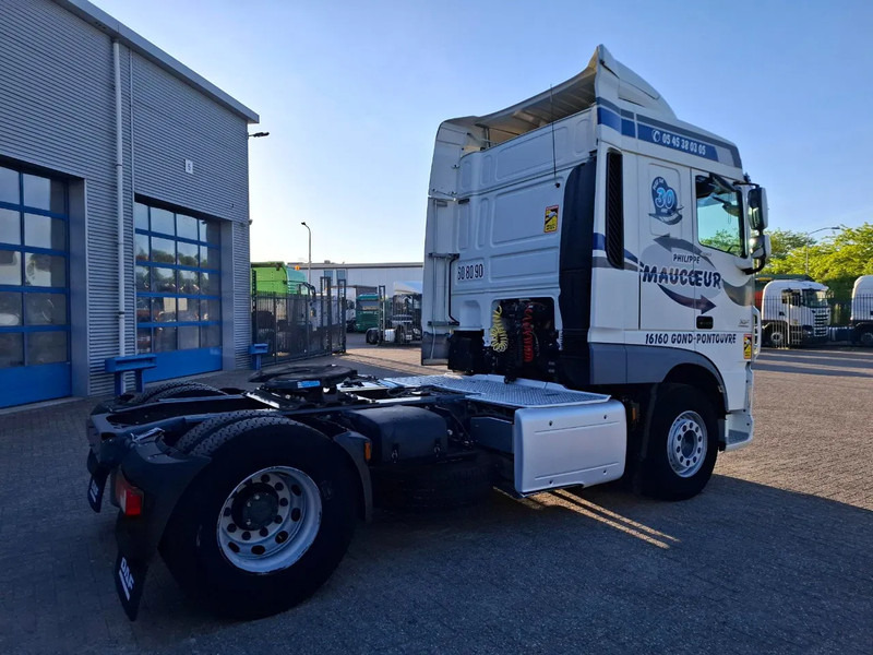 DAF XF106-460 / INTARDER / DEB / MANUAL / AIRCO / CLEAN TRUCK / EURO-6 / 2014 - وحدة جر: صورة 5 DAF XF106-460 / INTARDER / DEB / MANUAL / AIRCO / CLEAN TRUCK / EURO-6 / 2014 - وحدة جر: صورة 5