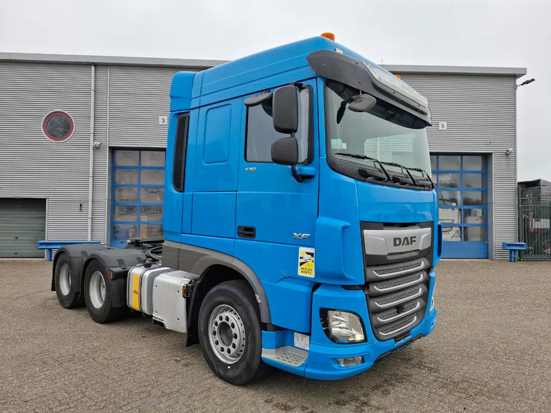 DAF XF106-530 / 6X4 / INTARDER / HYDRAULICS / ONLY:418213 KM / TUV:16-06-2026 / 44TON / LWDS / MANUAL / EURO-6 / 2018 - وحدة جر: صورة 2 DAF XF106-530 / 6X4 / INTARDER / HYDRAULICS / ONLY:418213 KM / TUV:16-06-2026 / 44TON / LWDS / MANUAL / EURO-6 / 2018 - وحدة جر: صورة 2