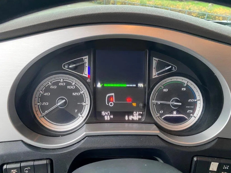 شاحنة ذات خطاف DAF XF106-530 8X2 / AJK HOOKLIFT 25000KG / 9 TON FRONT AXLE / NAVI / ONLY:612482 KM / SSC / AUTOMATIC / EURO-6 / 2019: صورة 17 شاحنة ذات خطاف DAF XF106-530 8X2 / AJK HOOKLIFT 25000KG / 9 TON FRONT AXLE / NAVI / ONLY:612482 KM / SSC / AUTOMATIC / EURO-6 / 2019: صورة 17