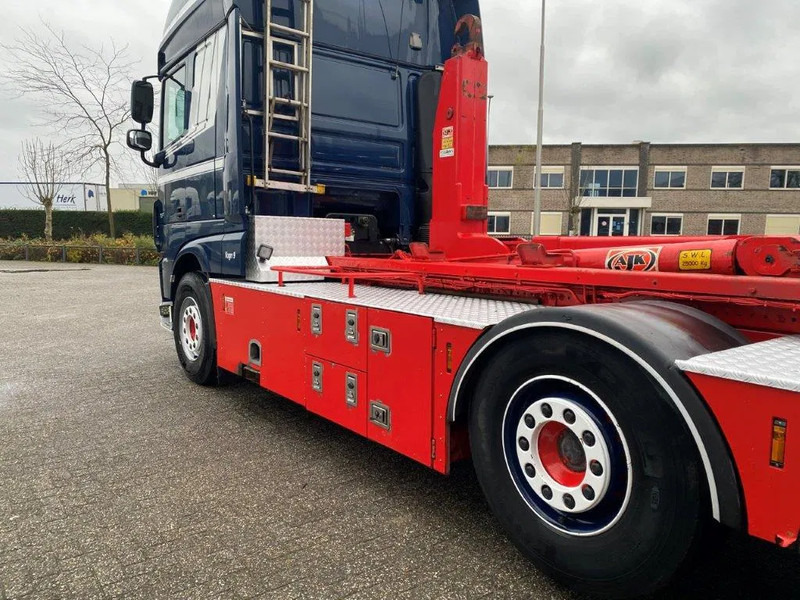 شاحنة ذات خطاف DAF XF106-530 8X2 / AJK HOOKLIFT 25000KG / 9 TON FRONT AXLE / NAVI / ONLY:612482 KM / SSC / AUTOMATIC / EURO-6 / 2019: صورة 10 شاحنة ذات خطاف DAF XF106-530 8X2 / AJK HOOKLIFT 25000KG / 9 TON FRONT AXLE / NAVI / ONLY:612482 KM / SSC / AUTOMATIC / EURO-6 / 2019: صورة 10