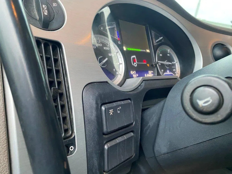 شاحنة ذات خطاف DAF XF106-530 8X2 / AJK HOOKLIFT 25000KG / 9 TON FRONT AXLE / NAVI / ONLY:612482 KM / SSC / AUTOMATIC / EURO-6 / 2019: صورة 15 شاحنة ذات خطاف DAF XF106-530 8X2 / AJK HOOKLIFT 25000KG / 9 TON FRONT AXLE / NAVI / ONLY:612482 KM / SSC / AUTOMATIC / EURO-6 / 2019: صورة 15