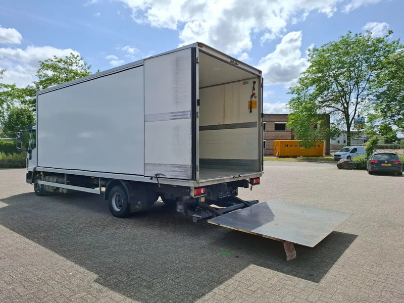Iveco EuroCargo 120 / COOL TRUCK / CARRIER XARIOS 600 / PLATFORM 2000KG / ONLY:340634 KM / AIRCO / MANUAL / EURO-6 / 2014 - شاحنة صندوق متساوي: صورة 3 Iveco EuroCargo 120 / COOL TRUCK / CARRIER XARIOS 600 / PLATFORM 2000KG / ONLY:340634 KM / AIRCO / MANUAL / EURO-6 / 2014 - شاحنة صندوق متساوي: صورة 3