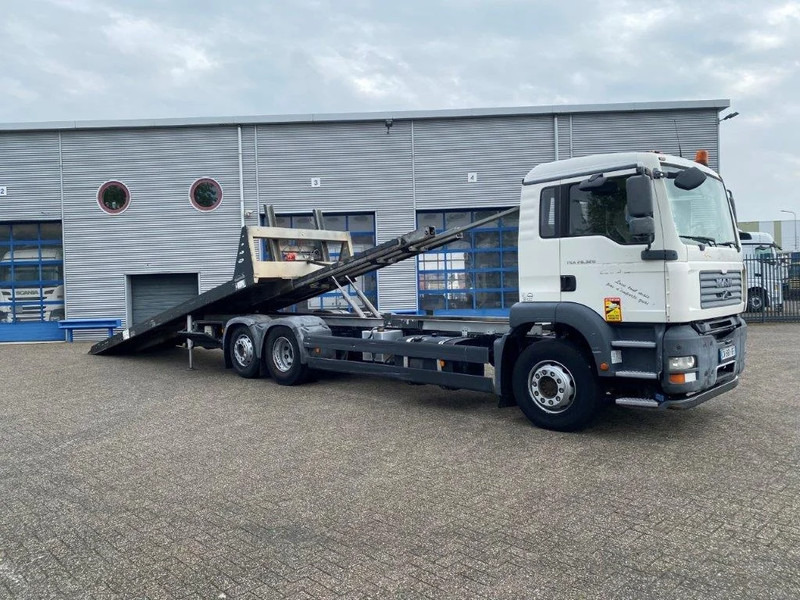 MAN TGA26.320 / SLIDING PLATEAU / WINCH / LIFT AXLE / MACHINE CARRIER / MANUAL / EURO-4 / 2007 - شاحنات مسطحة: صورة 3 MAN TGA26.320 / SLIDING PLATEAU / WINCH / LIFT AXLE / MACHINE CARRIER / MANUAL / EURO-4 / 2007 - شاحنات مسطحة: صورة 3