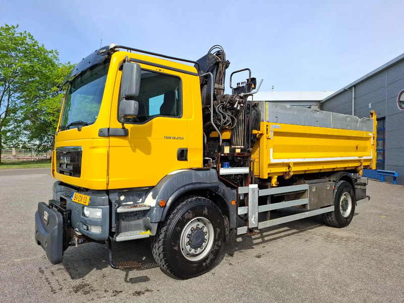 MAN TGM 18.250 / 4X4 / NL TRUCK / TUV:30-04-2026 / 118783 KM / HMF 1110 K2 / ROTATOR / GOOD TYRES / FULL-STEEL / DRUM BRAKES / MANUA - شاحنة قلاب, شاحنة كرين: صورة 3 MAN TGM 18.250 / 4X4 / NL TRUCK / TUV:30-04-2026 / 118783 KM / HMF 1110 K2 / ROTATOR / GOOD TYRES / FULL-STEEL / DRUM BRAKES / MANUA - شاحنة قلاب, شاحنة كرين: صورة 3