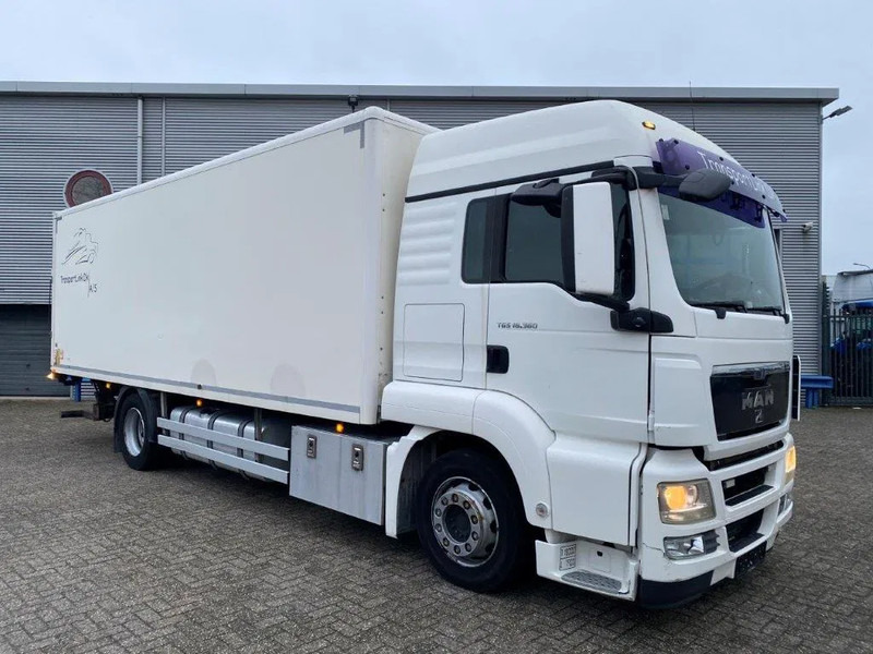 MAN TGS18.360 / HEATED BOX / FULL-AIR / PLATFORM / ONLY:392217 KM / MANUAL / EURO-4 / 2008 - شاحنة مقفلة: صورة 2 MAN TGS18.360 / HEATED BOX / FULL-AIR / PLATFORM / ONLY:392217 KM / MANUAL / EURO-4 / 2008 - شاحنة مقفلة: صورة 2