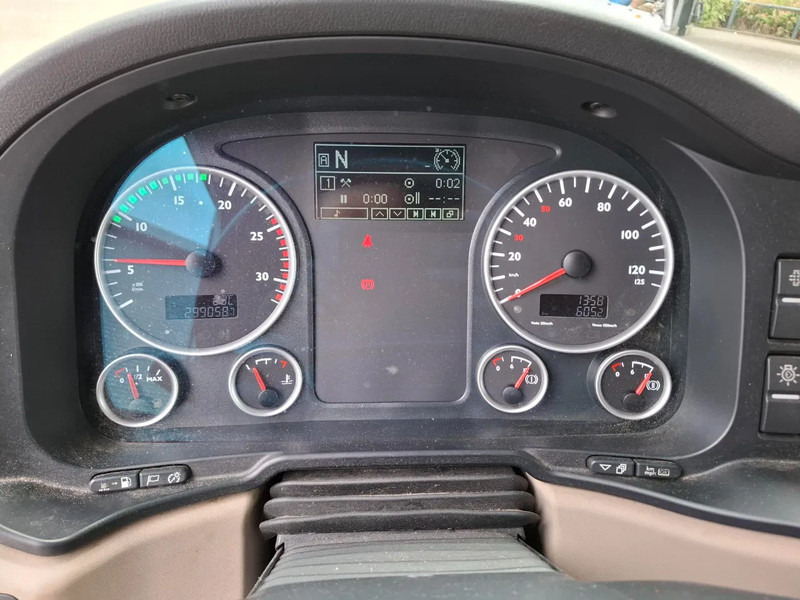وحدة جر MAN TGX 18.440 / NL TRUCK / ONLY:299058 KM / NAVI / ACC / LWDS / FRIDGE / AUTOMATIC / EURO-6 / 2017: صورة 15