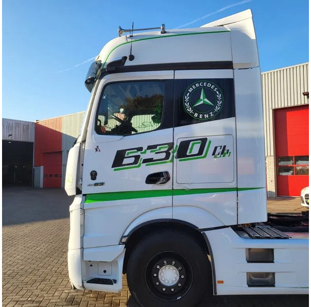 Mercedes-Benz ACTROS 1863 / ENGINE RUNNING / RETARDER / PARK-COOL /HYDRAULICS / ONLY: 268593KM / GIGA-SPACE / MIRRORCAM / AUTOMATIC / EURO-6 / - وحدة جر: صورة 4 Mercedes-Benz ACTROS 1863 / ENGINE RUNNING / RETARDER / PARK-COOL /HYDRAULICS / ONLY: 268593KM / GIGA-SPACE / MIRRORCAM / AUTOMATIC / EURO-6 / - وحدة جر: صورة 4