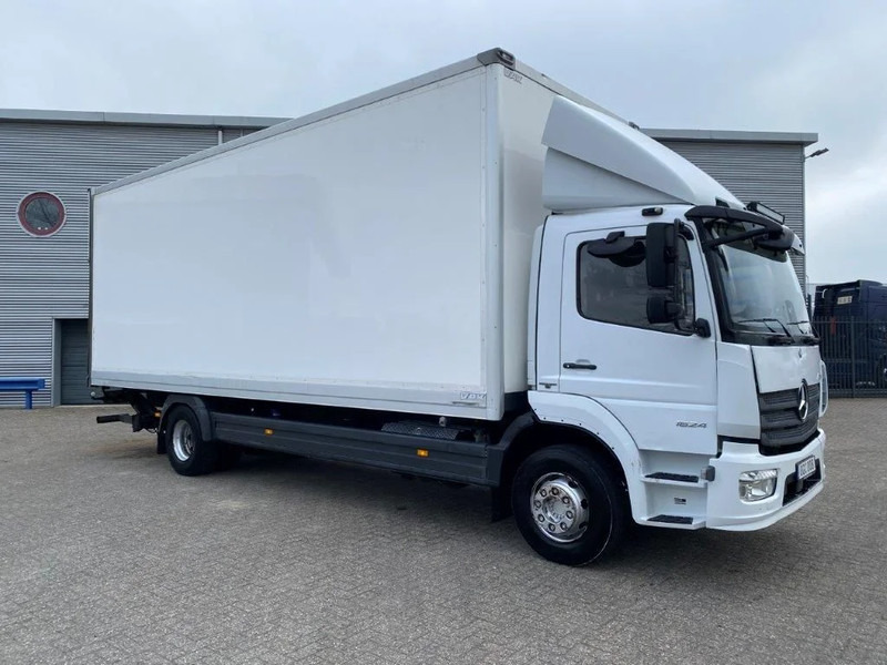 Mercedes-Benz ATEGO 1624 / AUTOMATIC / CLOSED BOX / SIDE DOORS / AIRCO / LWDS / FCW / EURO-6 / 2016 - شاحنة مقفلة: صورة 2 Mercedes-Benz ATEGO 1624 / AUTOMATIC / CLOSED BOX / SIDE DOORS / AIRCO / LWDS / FCW / EURO-6 / 2016 - شاحنة مقفلة: صورة 2