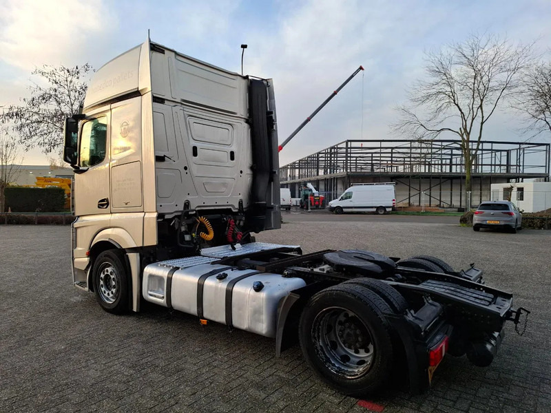 Mercedes-Benz Actros 1842 / NL TRUCK / MEGA / TUV:12-02-2026 / GIGASPACE / ONLY:526303 KM / SMART TACHO / AUTOMATIC / EURO-6 / 2012 - وحدة جر: صورة 3 Mercedes-Benz Actros 1842 / NL TRUCK / MEGA / TUV:12-02-2026 / GIGASPACE / ONLY:526303 KM / SMART TACHO / AUTOMATIC / EURO-6 / 2012 - وحدة جر: صورة 3