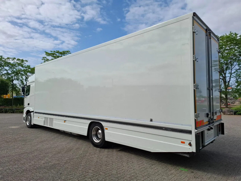 Mercedes-Benz Actros 1843 / GERMAN FLOWER TRUCK / 162021 KM / ISOLATED BOX / COOL & HEATED / NAVI / PLATFORM 1500 KG / TOP CONDITION / FULL-AI - شاحنة بيع الطعام: صورة 3 Mercedes-Benz Actros 1843 / GERMAN FLOWER TRUCK / 162021 KM / ISOLATED BOX / COOL & HEATED / NAVI / PLATFORM 1500 KG / TOP CONDITION / FULL-AI - شاحنة بيع الطعام: صورة 3