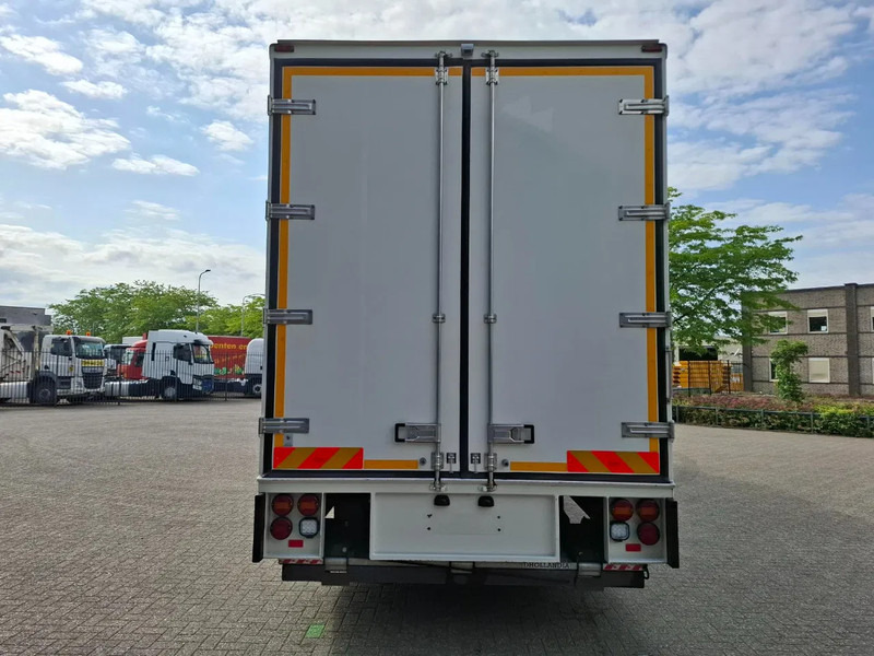 Mercedes-Benz Actros 1843 / GERMAN FLOWER TRUCK / 162021 KM / ISOLATED BOX / COOL & HEATED / NAVI / PLATFORM 1500 KG / TOP CONDITION / FULL-AI - شاحنة بيع الطعام: صورة 4 Mercedes-Benz Actros 1843 / GERMAN FLOWER TRUCK / 162021 KM / ISOLATED BOX / COOL & HEATED / NAVI / PLATFORM 1500 KG / TOP CONDITION / FULL-AI - شاحنة بيع الطعام: صورة 4