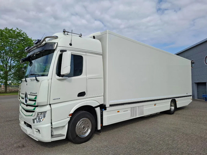 Mercedes-Benz Actros 1843 / GERMAN FLOWER TRUCK / 162021 KM / ISOLATED BOX / COOL & HEATED / NAVI / PLATFORM 1500 KG / TOP CONDITION / FULL-AI - شاحنة بيع الطعام: صورة 1 Mercedes-Benz Actros 1843 / GERMAN FLOWER TRUCK / 162021 KM / ISOLATED BOX / COOL & HEATED / NAVI / PLATFORM 1500 KG / TOP CONDITION / FULL-AI - شاحنة بيع الطعام: صورة 1