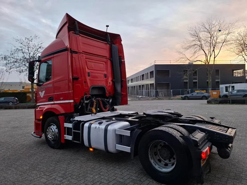 Mercedes-Benz Actros 1942 / NL TRUCK / TUV:25-08-2026 / ONLY:632483 KM / LWDS / CLEAN TRUCK / AUTOMATIC / EURO-6 / 2016 - وحدة جر: صورة 3 Mercedes-Benz Actros 1942 / NL TRUCK / TUV:25-08-2026 / ONLY:632483 KM / LWDS / CLEAN TRUCK / AUTOMATIC / EURO-6 / 2016 - وحدة جر: صورة 3