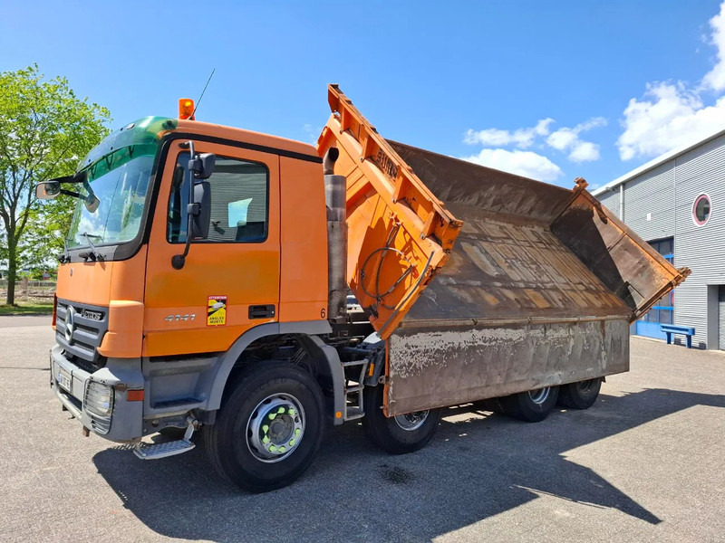 Mercedes-Benz Actros 4141 / 3SIDE MEILLER TIPPER / FULL-STEEL / DRUM BRAKES / ONLY:535937 KM / 2XSTEERING AXLE / AIRCO / AUTOMATIC / EURO-3 / - شاحنة قلاب: صورة 2 Mercedes-Benz Actros 4141 / 3SIDE MEILLER TIPPER / FULL-STEEL / DRUM BRAKES / ONLY:535937 KM / 2XSTEERING AXLE / AIRCO / AUTOMATIC / EURO-3 / - شاحنة قلاب: صورة 2