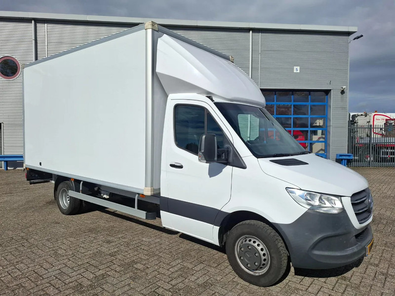 Mercedes-Benz Sprinter 516 CDI / DOUBLE AIR REAR / CLEAN NL VAN / TUV:19-03-2026 / MBUX / NAVI / KEYLESS START / DAB RADIO / 3SEATS / AUTOMATIC / 2021 - فان: صورة 2 Mercedes-Benz Sprinter 516 CDI / DOUBLE AIR REAR / CLEAN NL VAN / TUV:19-03-2026 / MBUX / NAVI / KEYLESS START / DAB RADIO / 3SEATS / AUTOMATIC / 2021 - فان: صورة 2