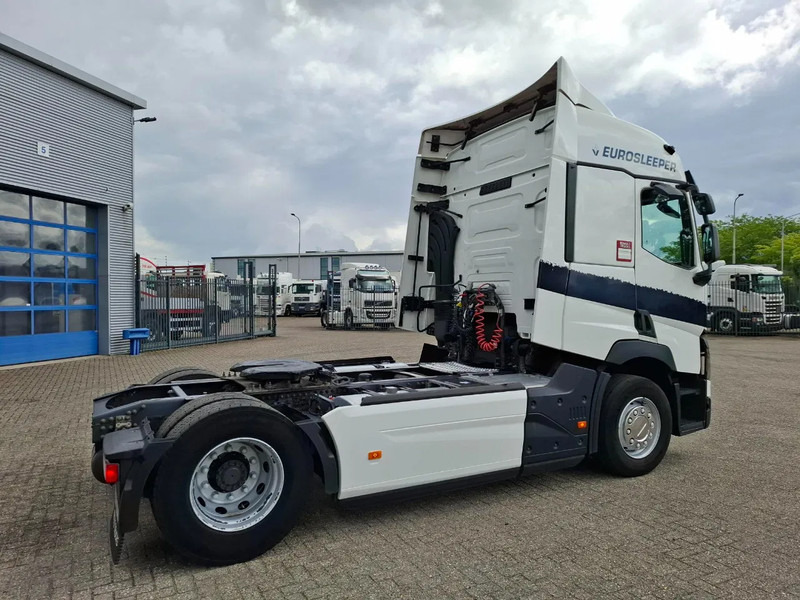 Renault T460 Comfort / CLEAN NL TRUCK / TUV:12-02-2026 / DOUBLE TANK / ACC / LWDS / FRIDGE / 2XBED / AUTOMATIC / EURO-6 / 2019 - وحدة جر: صورة 5 Renault T460 Comfort / CLEAN NL TRUCK / TUV:12-02-2026 / DOUBLE TANK / ACC / LWDS / FRIDGE / 2XBED / AUTOMATIC / EURO-6 / 2019 - وحدة جر: صورة 5