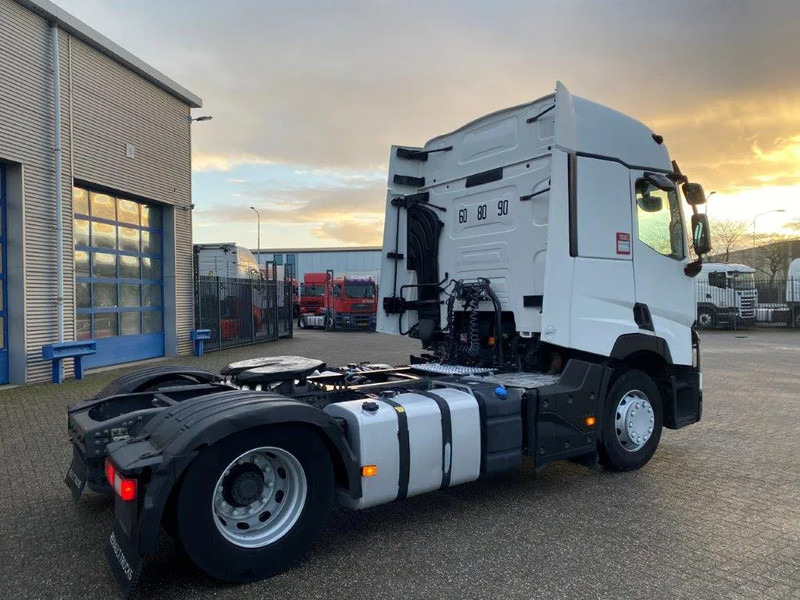 Renault T480 COMFORT / DOUBLE TANK / LWDS / AIRCO / 2XBED / AUTOMATIC / EURO-6 / 2016 - وحدة جر: صورة 5 Renault T480 COMFORT / DOUBLE TANK / LWDS / AIRCO / 2XBED / AUTOMATIC / EURO-6 / 2016 - وحدة جر: صورة 5