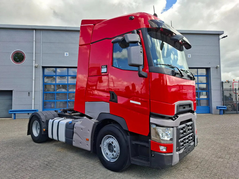 Renault T520 / RETARDER / DOUBLE TANK / TUV:19-03-2026 / PARKCOOL / ACC / LWDS / FRIDGE / AUTOMATIC / EURO-6 / 2019 - وحدة جر: صورة 2 Renault T520 / RETARDER / DOUBLE TANK / TUV:19-03-2026 / PARKCOOL / ACC / LWDS / FRIDGE / AUTOMATIC / EURO-6 / 2019 - وحدة جر: صورة 2
