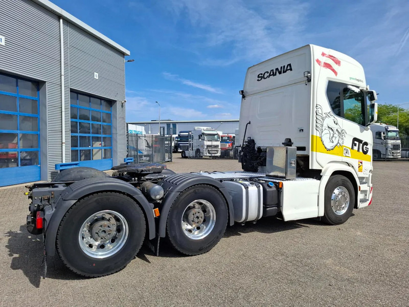 Scania NGS R650 V8 / 6X4 / RETARDER / 2X BIG AXLE / PARKCOOL / DOUBLE TANK / INLINER / FULL-AIR / ALCOA / LEATHER / NAVI / GEN2 V2 / EU - وحدة جر: صورة 5 Scania NGS R650 V8 / 6X4 / RETARDER / 2X BIG AXLE / PARKCOOL / DOUBLE TANK / INLINER / FULL-AIR / ALCOA / LEATHER / NAVI / GEN2 V2 / EU - وحدة جر: صورة 5