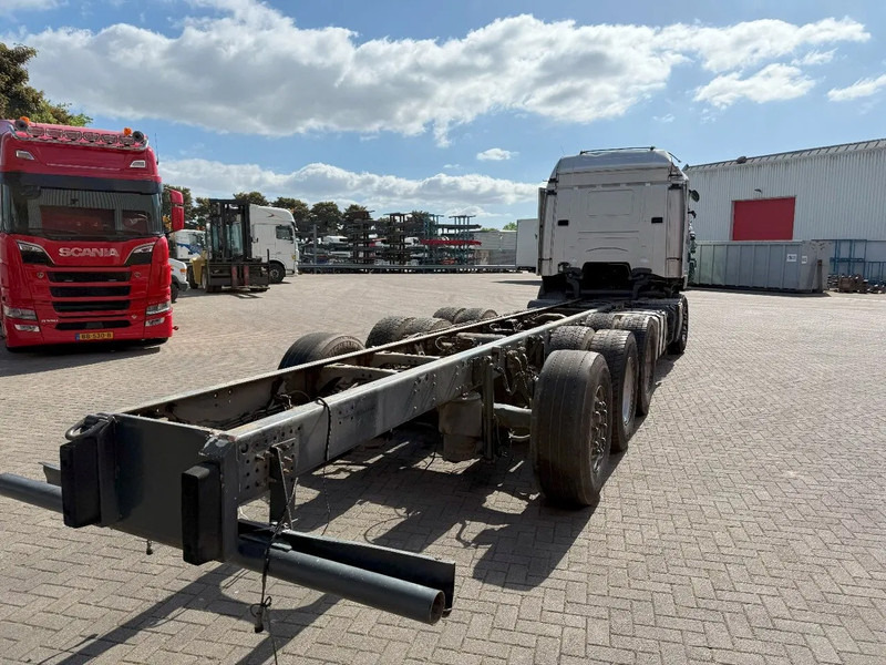 Scania R490 / 8X4 / ENGINE RUNNING / RETARDER / 9 TON FRONT AXLE / LIFT+LENKACHSE / AUTOMATIC / EURO-6 / 2017 - شاحنة هيكل كابينة: صورة 4 Scania R490 / 8X4 / ENGINE RUNNING / RETARDER / 9 TON FRONT AXLE / LIFT+LENKACHSE / AUTOMATIC / EURO-6 / 2017 - شاحنة هيكل كابينة: صورة 4