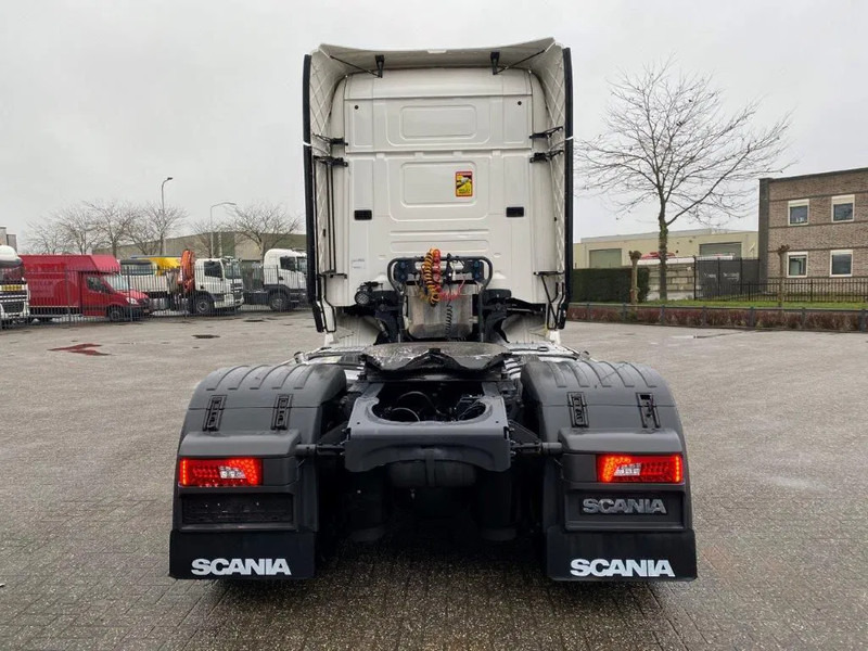 Scania R520 / AUTOMATIC / NAVI /LWDS / PARK-COOL / EURO-6 / 2017 - وحدة جر: صورة 4 Scania R520 / AUTOMATIC / NAVI /LWDS / PARK-COOL / EURO-6 / 2017 - وحدة جر: صورة 4
