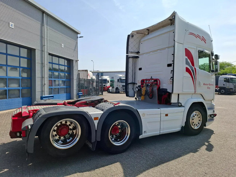 Scania R520 V8 / RETARDER / BOOGIE / FULL-AIR / ACC / LWDS / LEATHER / NAVI / XENON / FRIDGE / AUTOMATIC / EURO-6 / 2015 - وحدة جر: صورة 5 Scania R520 V8 / RETARDER / BOOGIE / FULL-AIR / ACC / LWDS / LEATHER / NAVI / XENON / FRIDGE / AUTOMATIC / EURO-6 / 2015 - وحدة جر: صورة 5