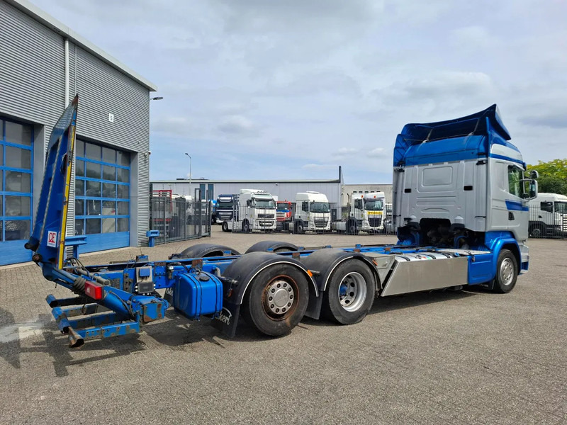 Scania R580 V8 / RETARDER / LIFT+LENKACHSE / FULL-AIR / PLATFORM 2000 KG / LEATHER / AIRCO / AUTOMATIC / EURO-6 / 2015 - شاحنة هيكل كابينة: صورة 5 Scania R580 V8 / RETARDER / LIFT+LENKACHSE / FULL-AIR / PLATFORM 2000 KG / LEATHER / AIRCO / AUTOMATIC / EURO-6 / 2015 - شاحنة هيكل كابينة: صورة 5