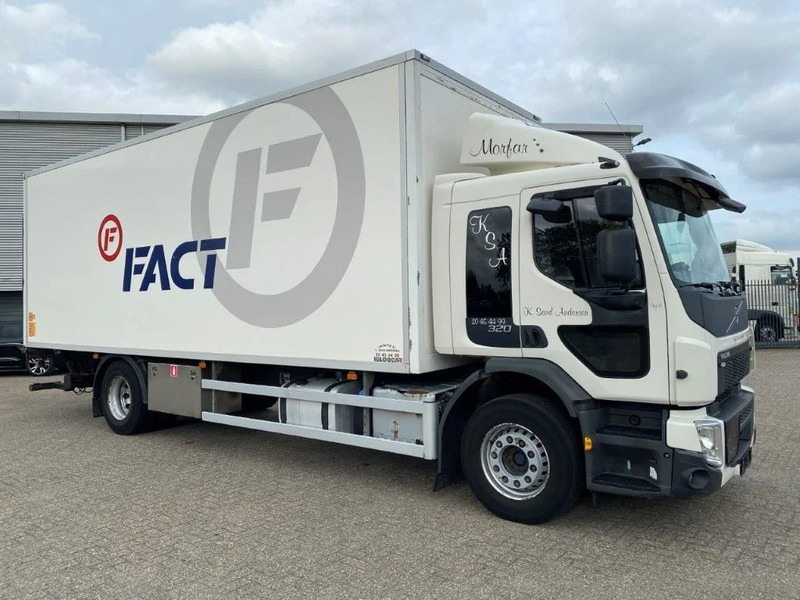 Volvo FE320 ONLY-463904-KM / CLOSED BOX / LOAD LIFT / AUTOMATIC / SIDE DOORS / EURO-6 / 2014 - شاحنة مقفلة: صورة 2 Volvo FE320 ONLY-463904-KM / CLOSED BOX / LOAD LIFT / AUTOMATIC / SIDE DOORS / EURO-6 / 2014 - شاحنة مقفلة: صورة 2