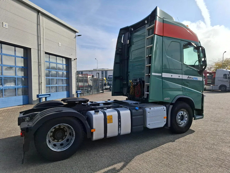 Volvo FH4-460 / VEB+ / DOUBLE TANK / FRIDGE / AIRCO / AUTOMATIC / EURO-6 / 2014 - وحدة جر: صورة 5 Volvo FH4-460 / VEB+ / DOUBLE TANK / FRIDGE / AIRCO / AUTOMATIC / EURO-6 / 2014 - وحدة جر: صورة 5
