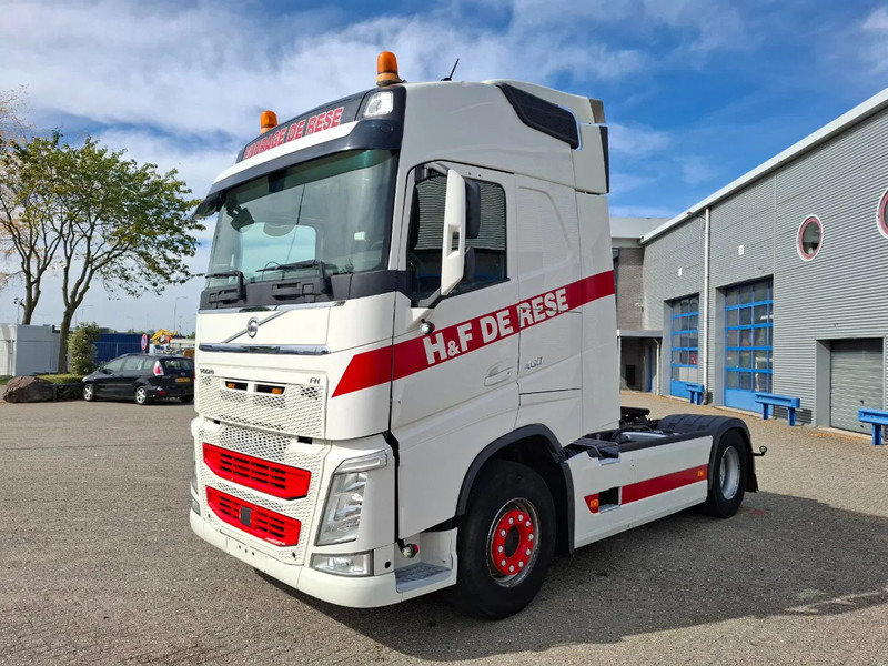 Volvo FH4-460 / VEB+ / HYDRAULICS / TUV:31-10-2025 / GEN2 V2 SMART TACHO / LWDS / SIDESKIRTS / FRIDGE / EURO-6 / 2018 - وحدة جر: صورة 1 Volvo FH4-460 / VEB+ / HYDRAULICS / TUV:31-10-2025 / GEN2 V2 SMART TACHO / LWDS / SIDESKIRTS / FRIDGE / EURO-6 / 2018 - وحدة جر: صورة 1