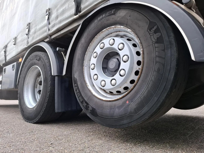 شاحنة ستارة Volvo FH4-500 / I-PARKCOOL / LIFT+LENKACHSE / SMART TACHO / CURTAIN SAILS / AUTOMATIC / EURO-6 / 2016: صورة 13 شاحنة ستارة Volvo FH4-500 / I-PARKCOOL / LIFT+LENKACHSE / SMART TACHO / CURTAIN SAILS / AUTOMATIC / EURO-6 / 2016: صورة 13