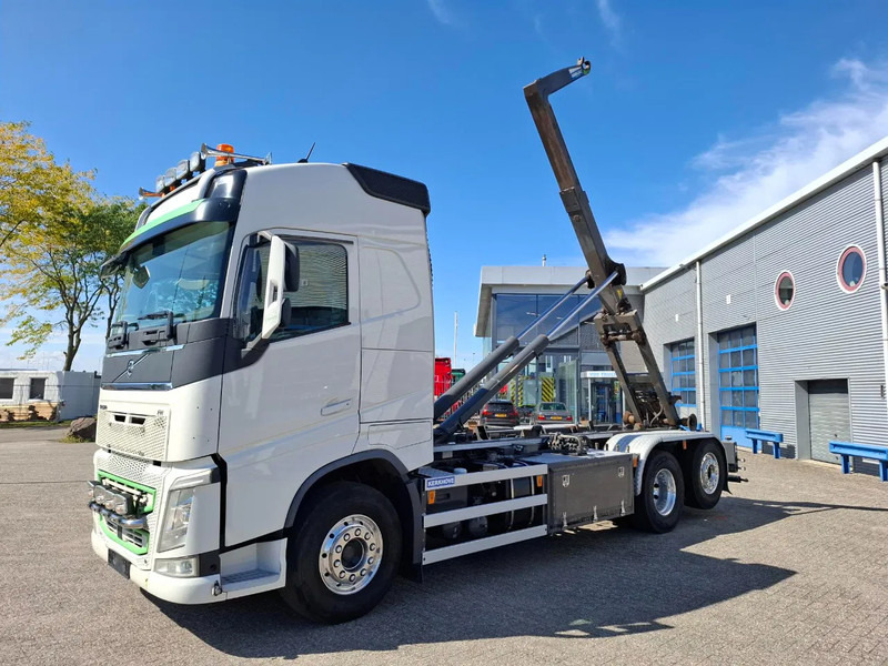 Volvo FH4-500 / VEB+ / HOOK 22 TON / LIFT+LENKACHSE / TUV:02-02-2026 / FULL-AIR / LWDS / NAVI / ALCOA / AUTOMATIC / EURO-6 / 2017 - شاحنة ذات خطاف: صورة 1 Volvo FH4-500 / VEB+ / HOOK 22 TON / LIFT+LENKACHSE / TUV:02-02-2026 / FULL-AIR / LWDS / NAVI / ALCOA / AUTOMATIC / EURO-6 / 2017 - شاحنة ذات خطاف: صورة 1