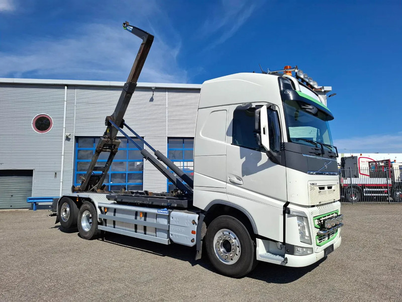 Volvo FH4-500 / VEB+ / HOOK 22 TON / LIFT+LENKACHSE / TUV:02-02-2026 / FULL-AIR / LWDS / NAVI / ALCOA / AUTOMATIC / EURO-6 / 2017 - شاحنة ذات خطاف: صورة 3 Volvo FH4-500 / VEB+ / HOOK 22 TON / LIFT+LENKACHSE / TUV:02-02-2026 / FULL-AIR / LWDS / NAVI / ALCOA / AUTOMATIC / EURO-6 / 2017 - شاحنة ذات خطاف: صورة 3