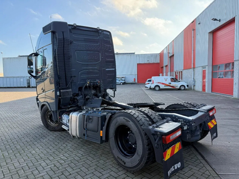 Volvo FH5-460 / VEB+ / HYDRAULICS / I-PARKCOOL / ONLY:188538 KM / FULL-AIR / ACC / LWDS / AUTOMATIC / EURO-6 / 2023 - وحدة جر: صورة 3 Volvo FH5-460 / VEB+ / HYDRAULICS / I-PARKCOOL / ONLY:188538 KM / FULL-AIR / ACC / LWDS / AUTOMATIC / EURO-6 / 2023 - وحدة جر: صورة 3