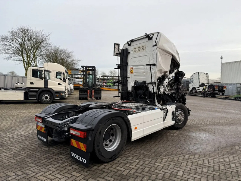 Volvo FH5-500 / RETARDER / HYDRAULICS / ONLY:33000 KM / I-PARKCOOL / VEB+ / AUTOMATIC / EURO-6 / 2025 - وحدة جر: صورة 5 Volvo FH5-500 / RETARDER / HYDRAULICS / ONLY:33000 KM / I-PARKCOOL / VEB+ / AUTOMATIC / EURO-6 / 2025 - وحدة جر: صورة 5