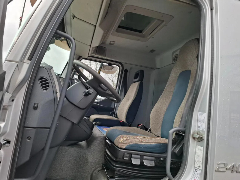 شاحنة مقفلة Volvo FL 240 / ONLY:340697 KM / BIG PLATFORM 2TON / TUV:29-01-2026 / LWDS / NAVI / SIDE DOOR / AUTOMATIC / EURO-6 / 2018: صورة 18 شاحنة مقفلة Volvo FL 240 / ONLY:340697 KM / BIG PLATFORM 2TON / TUV:29-01-2026 / LWDS / NAVI / SIDE DOOR / AUTOMATIC / EURO-6 / 2018: صورة 18