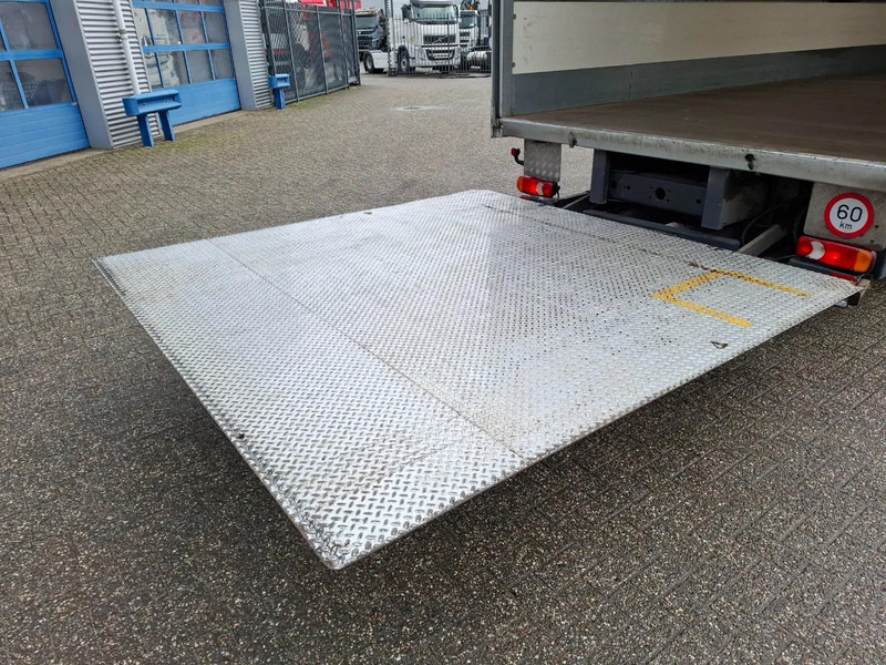 شاحنة مقفلة Volvo FL 240 / ONLY:340697 KM / BIG PLATFORM 2TON / TUV:29-01-2026 / LWDS / NAVI / SIDE DOOR / AUTOMATIC / EURO-6 / 2018: صورة 9 شاحنة مقفلة Volvo FL 240 / ONLY:340697 KM / BIG PLATFORM 2TON / TUV:29-01-2026 / LWDS / NAVI / SIDE DOOR / AUTOMATIC / EURO-6 / 2018: صورة 9