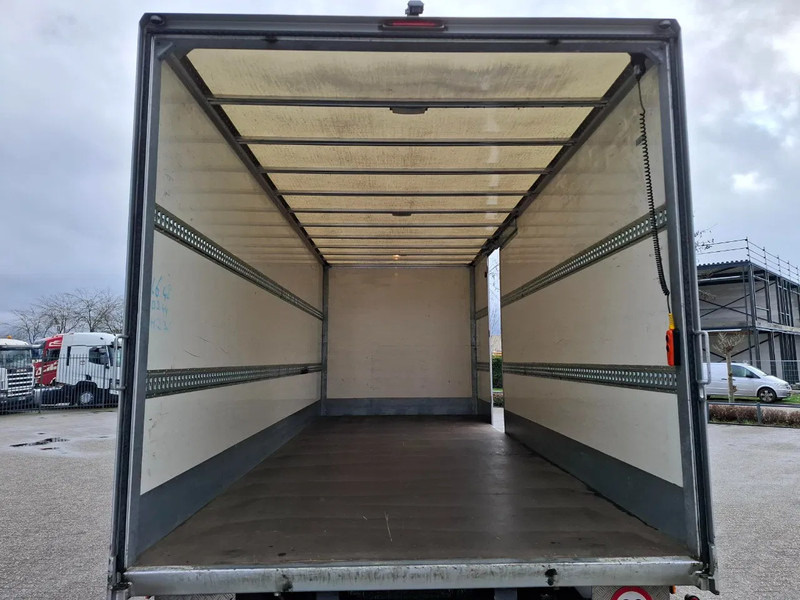 شاحنة مقفلة Volvo FL 240 / ONLY:340697 KM / BIG PLATFORM 2TON / TUV:29-01-2026 / LWDS / NAVI / SIDE DOOR / AUTOMATIC / EURO-6 / 2018: صورة 6 شاحنة مقفلة Volvo FL 240 / ONLY:340697 KM / BIG PLATFORM 2TON / TUV:29-01-2026 / LWDS / NAVI / SIDE DOOR / AUTOMATIC / EURO-6 / 2018: صورة 6