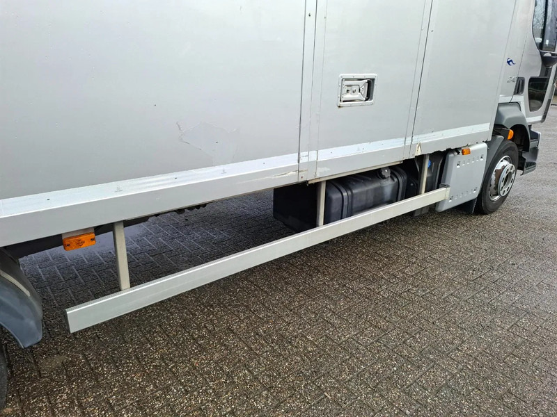 شاحنة مقفلة Volvo FL 240 / ONLY:340697 KM / BIG PLATFORM 2TON / TUV:29-01-2026 / LWDS / NAVI / SIDE DOOR / AUTOMATIC / EURO-6 / 2018: صورة 17 شاحنة مقفلة Volvo FL 240 / ONLY:340697 KM / BIG PLATFORM 2TON / TUV:29-01-2026 / LWDS / NAVI / SIDE DOOR / AUTOMATIC / EURO-6 / 2018: صورة 17