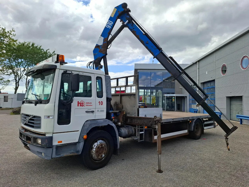 Volvo FL6-220 / HMF 910 / REMOTE / ONLY:493620 KM / AIRCO / FULL-AIR / MANUAL / EURO-3 / 2003 - شاحنة كرين: صورة 1 Volvo FL6-220 / HMF 910 / REMOTE / ONLY:493620 KM / AIRCO / FULL-AIR / MANUAL / EURO-3 / 2003 - شاحنة كرين: صورة 1